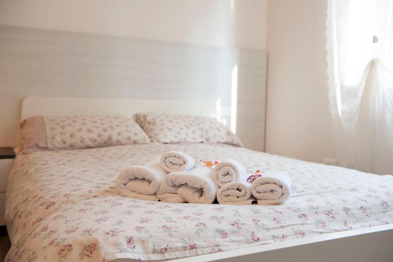 Bed Da Anna Hotel เปสเคียรา เดล การ์ดา ภายนอก รูปภาพ