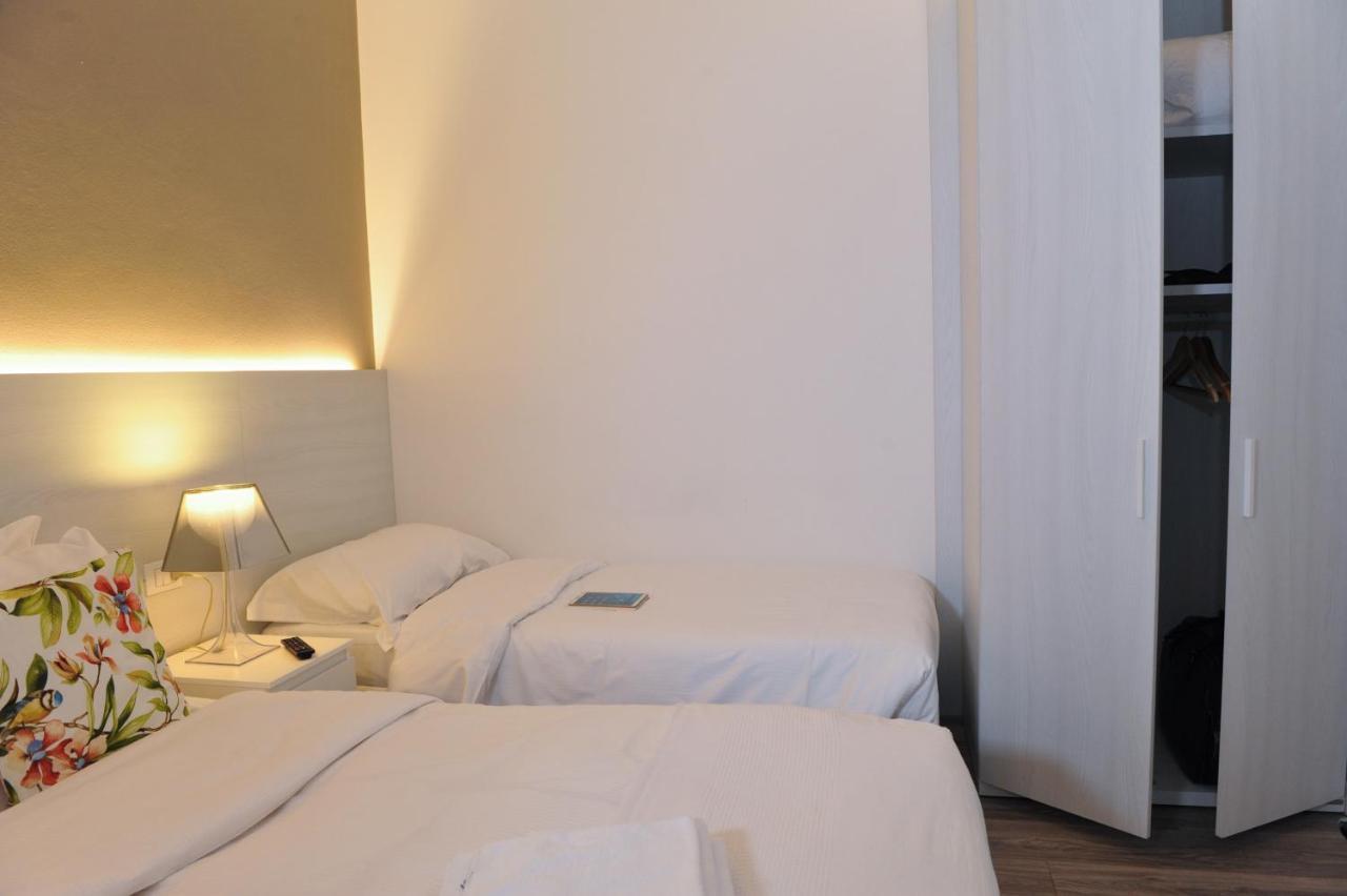 Bed Da Anna Hotel เปสเคียรา เดล การ์ดา ภายนอก รูปภาพ